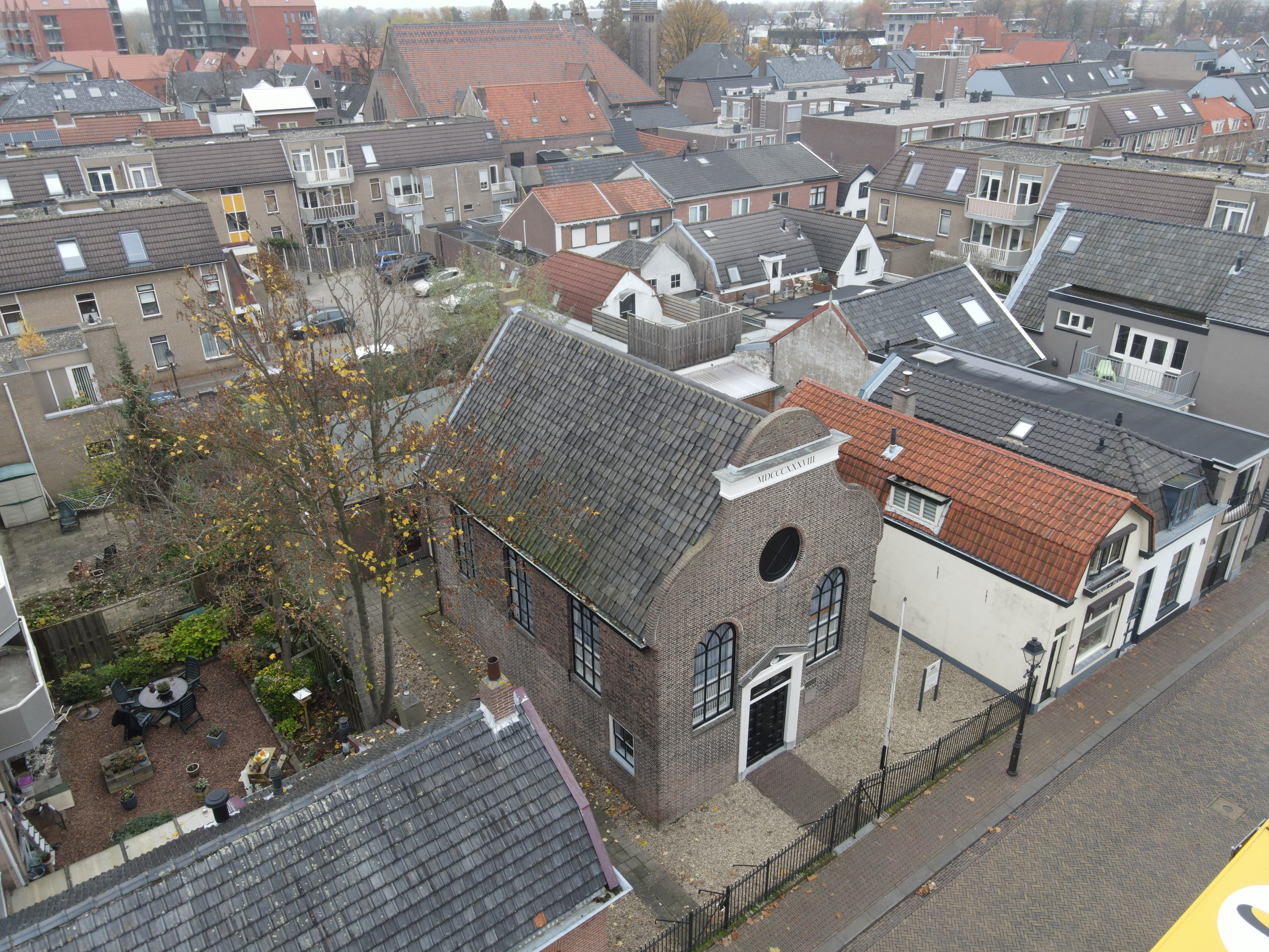Kerkgebouw hersteld hervormd
        Leerdam - Oosterwijk